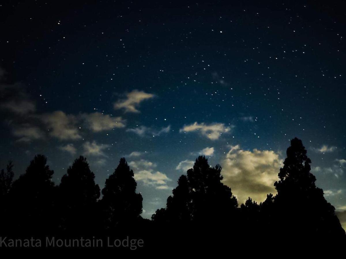 Kanata Mountain Lodge Kawanehon Екстер'єр фото